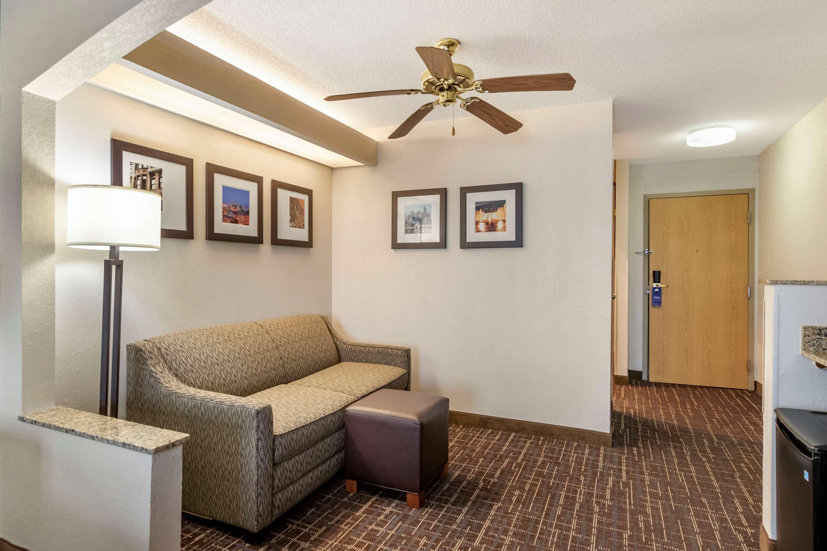 Comfort Inn & Suites Lees Summit - Kansas City Екстер'єр фото